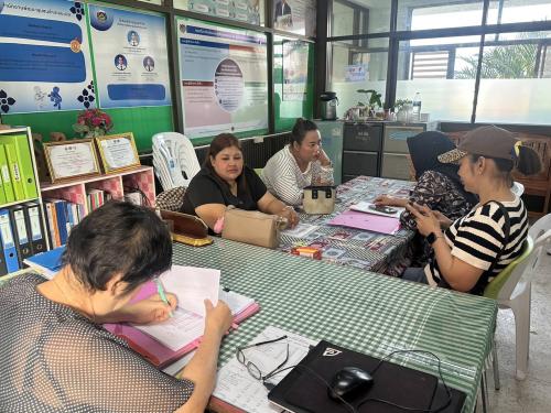 📣 พช.มะนัง ทำสัญญาเงินกู้กองทุนพัฒนาบทบาทสตรี พร้อมชี้แจงระเบียบและแนวทางการชำระหนี้ เสริมความพร้อมต่อยอดอาชีพสตรี